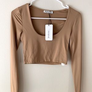 Crop top. Long sleeve, beige Small